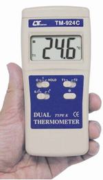 Máy đo nhiệt độ 1300ºC, 2 kênh TM-924C